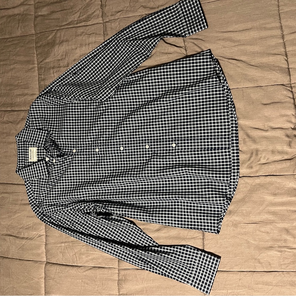 Haggar Navy and White Plaid Shirt